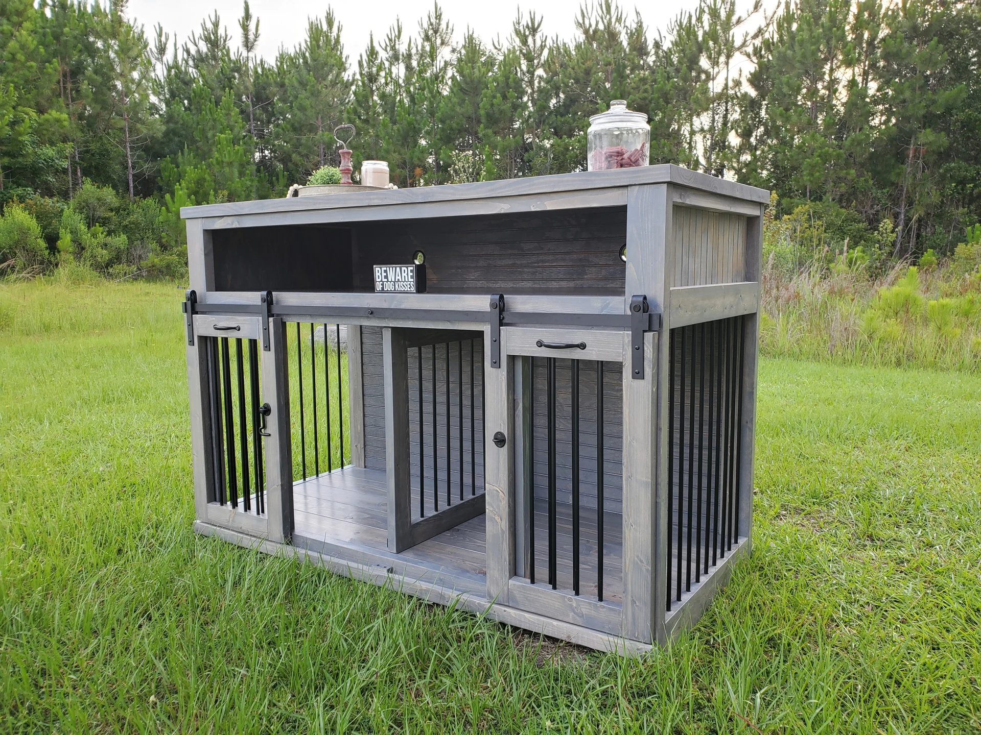 A custom home for the dogs — detail 1